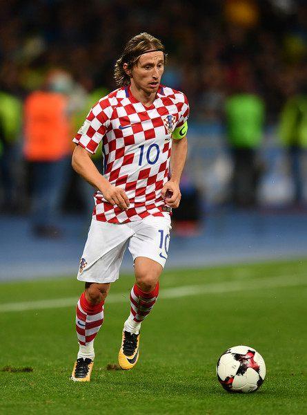 刘若钒：想用中超冠军回报海港，没有他们就没有我今天的一切